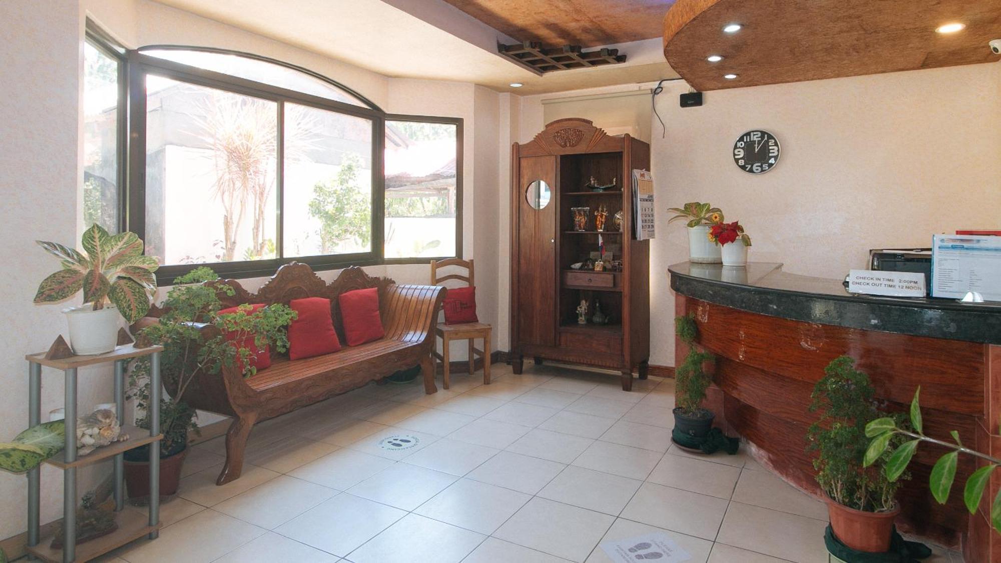 Reddoorz At Coco Grove Tourist Inn ปางเลา ภายนอก รูปภาพ